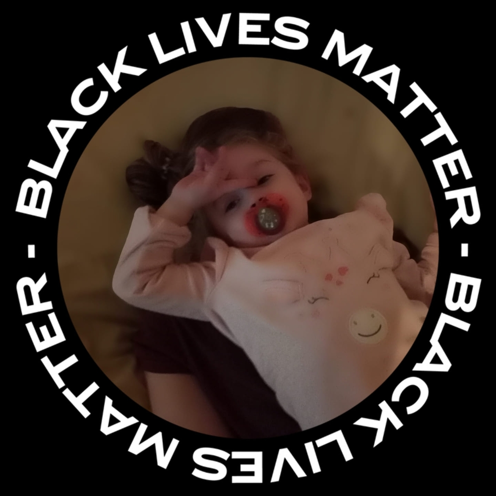 Meet your Posher, Zoi